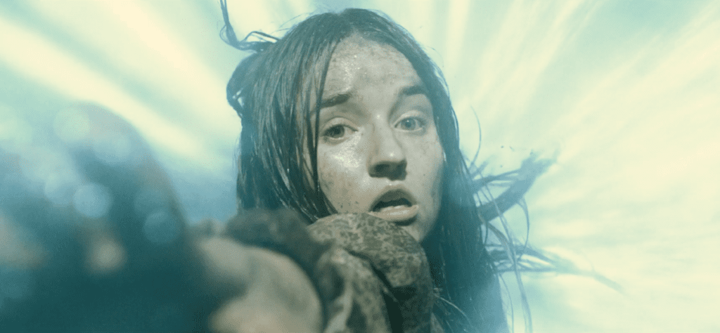 'Ninguém Vai Te Salvar' atuação de Kaitlyn Dever arranca elogios do diretor Brian Duffield