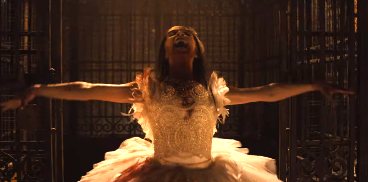 Abigail novo terror dos diretores de 'Pânico' e 'Casamento Sangrento' traz uma garotinha bailarina vampira assustadora