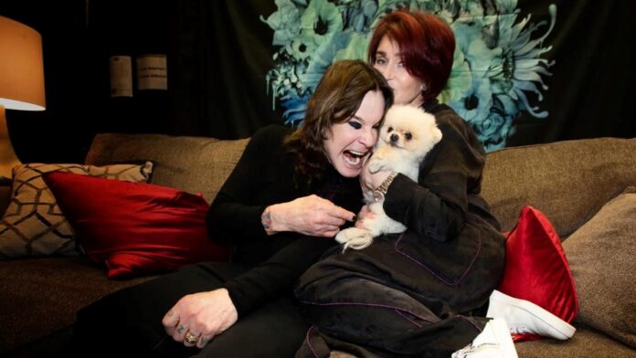 Ozzy Osbourne uma casa sem cachorro é como um jardim sem flores