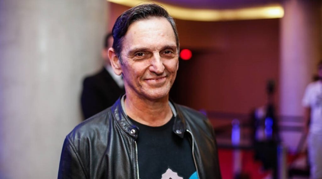 Titãs: Paulo Miklos conta como reage aos roqueiros de "extrema-direita"
