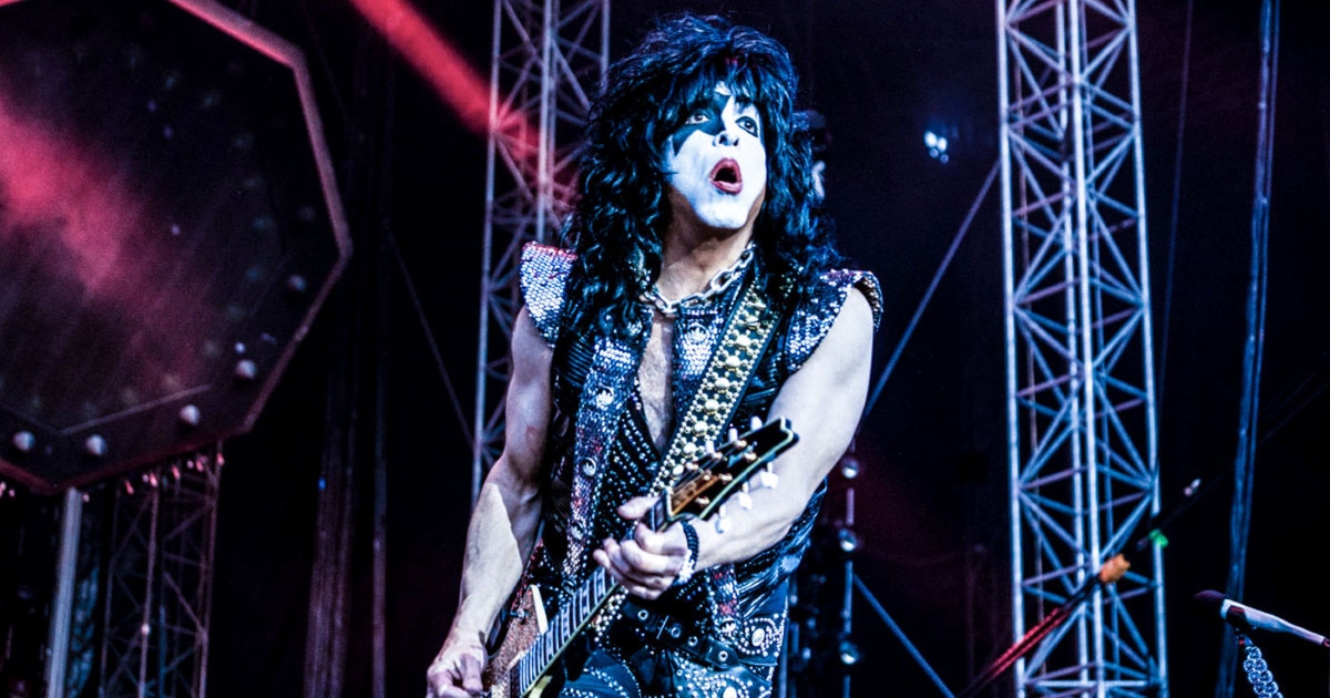 Kiss: "ninguém tem o direito de usar a violência para promover as suas crenças", diz Paul Stanley