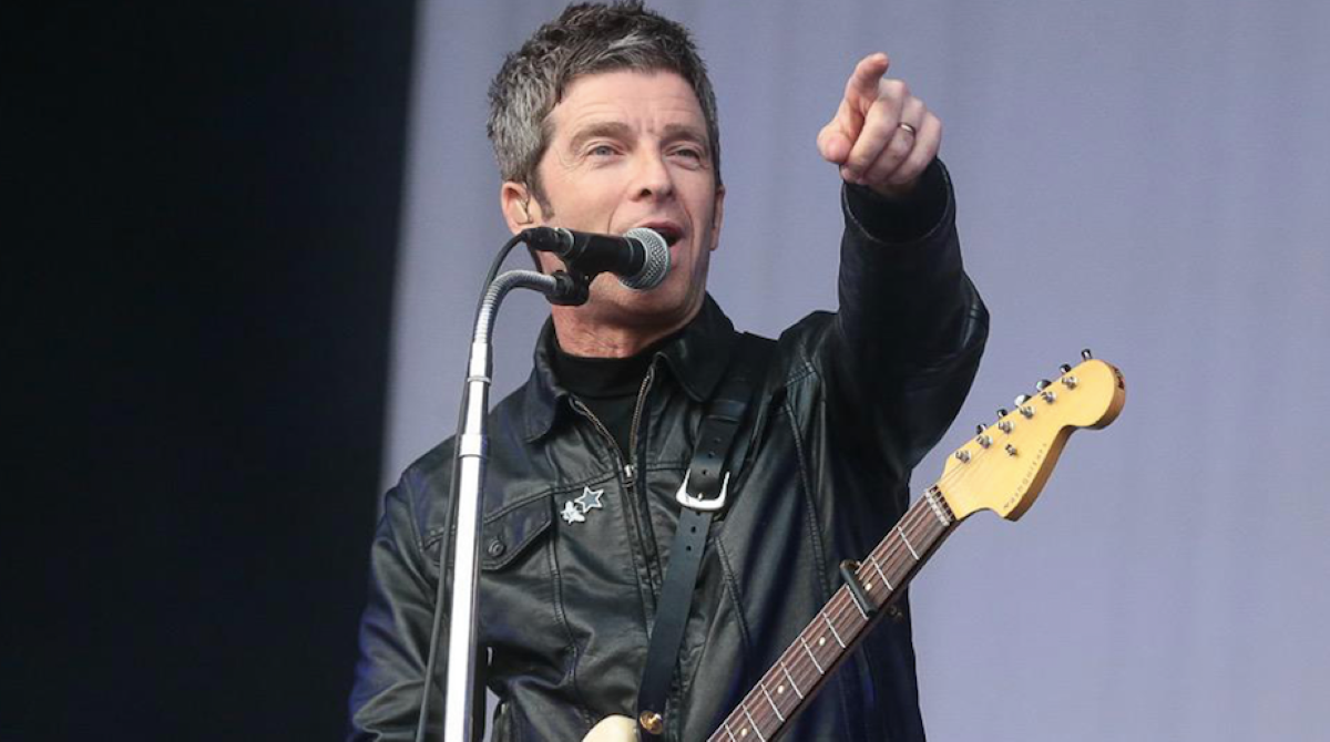 Noel Gallagher está de saco cheio da agenda 'woke' em festivais todo mundo sabe o que está acontecendo no mundo, caralho