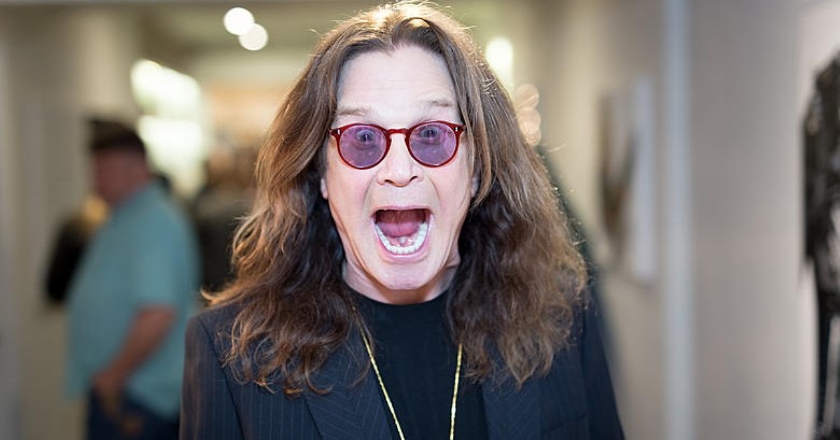 Ozzy Osbourne se desculpa com Britney Spears: "Eu amo Britney Spears, mas é a mesma dança todo dia!"