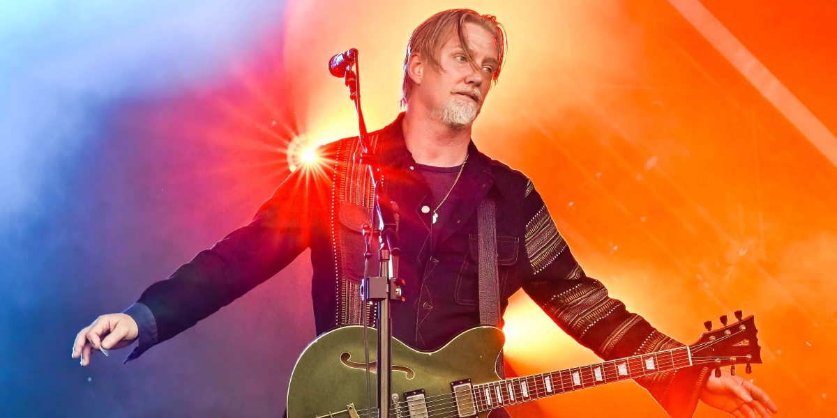 Queen Of The Stone Age Você não pode fazer música por dinheiro, ou para ser popular, essas coisas não funcionam, não importam e não duram, diz Josh Homme