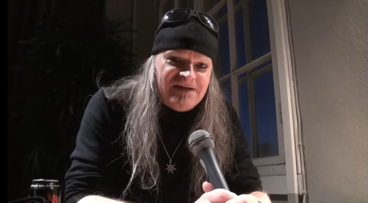 Triptykon estrelas do rock devem se posicionar politicamente Tom Gabriel Warrior responde!