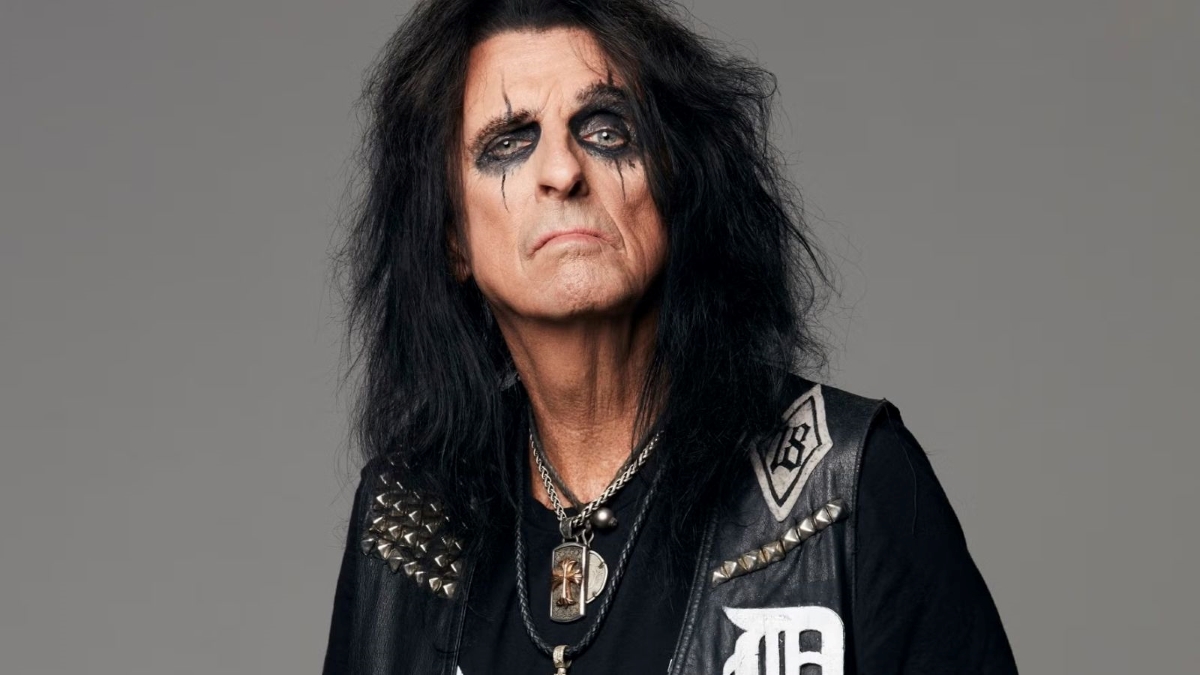 Alice Cooper sou extremamente apolítico. Você nunca verá nada político no meu show
