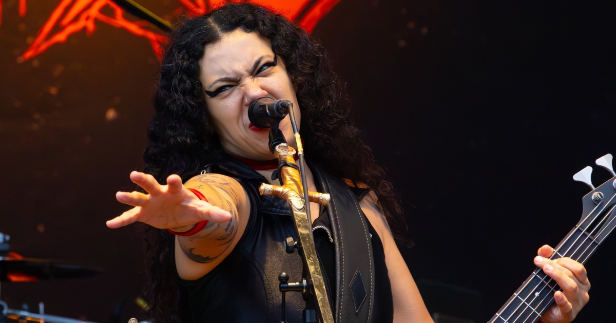 Crypta a cena brasileira é composta por guerreiros, da maior banda que nos representa que é o Sepultura, à banda que está começando agora, diz Fernanda