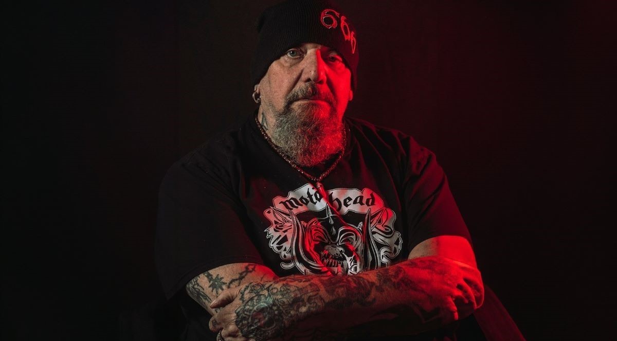 Paul Di'Anno: novo terá releituras do Iron Maiden e músicas inéditas