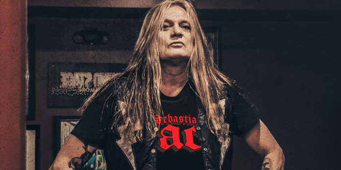 Sebastian Bach manda recado para a geração X