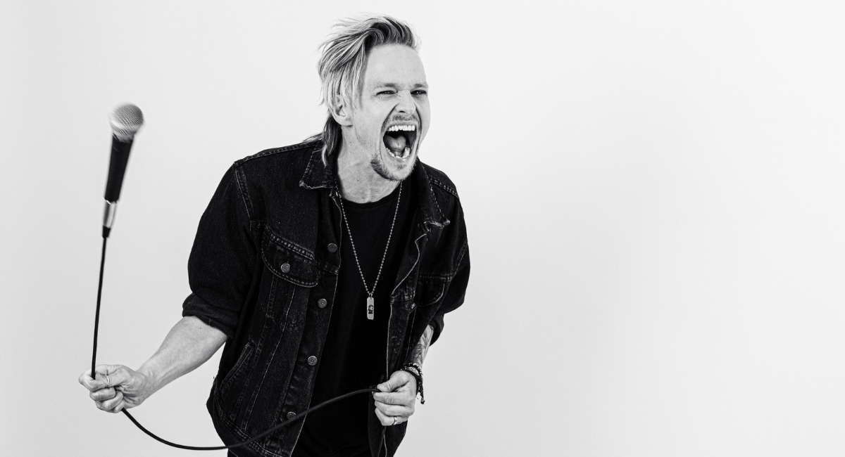 10 vocalistas de rock da nova geração que estão arrebentando!
