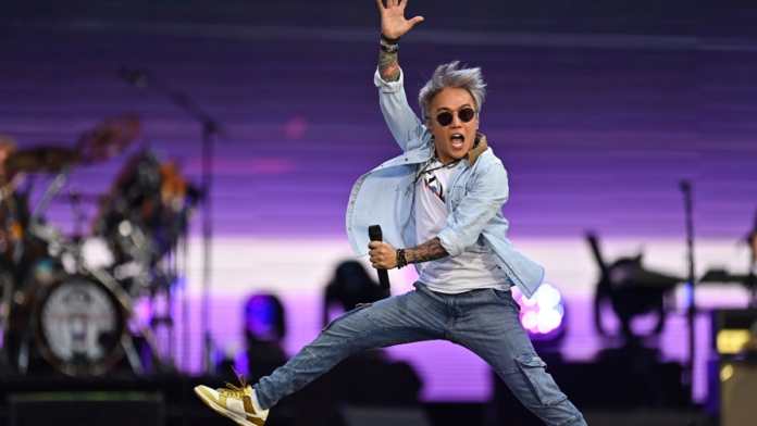 Journey Arnel Pineda não deixará a banda, o bem venceu. Obrigado do fundo do meu coração