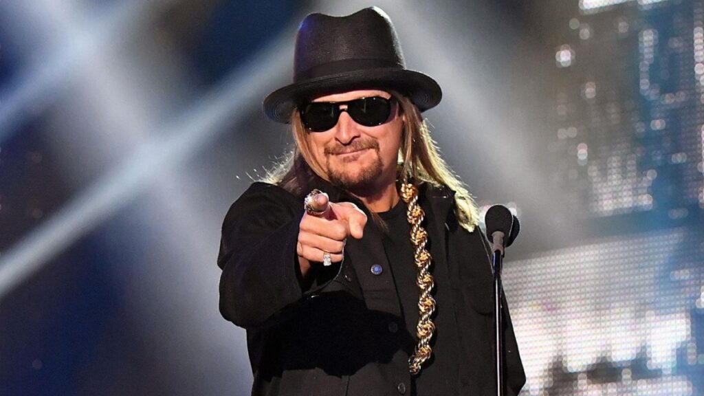 Kid Rock ironiza bandas que se reúnem após ficarem sem grana, "todos eles se odeiam, até ficarem sem dinheiro"
