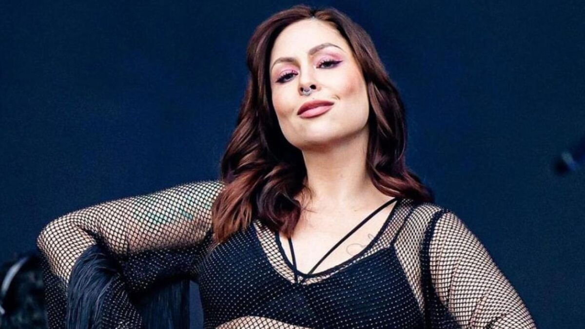 Pitty não consigo ficar parada no que o rock era. Sou artista do meu tempo e do futuro