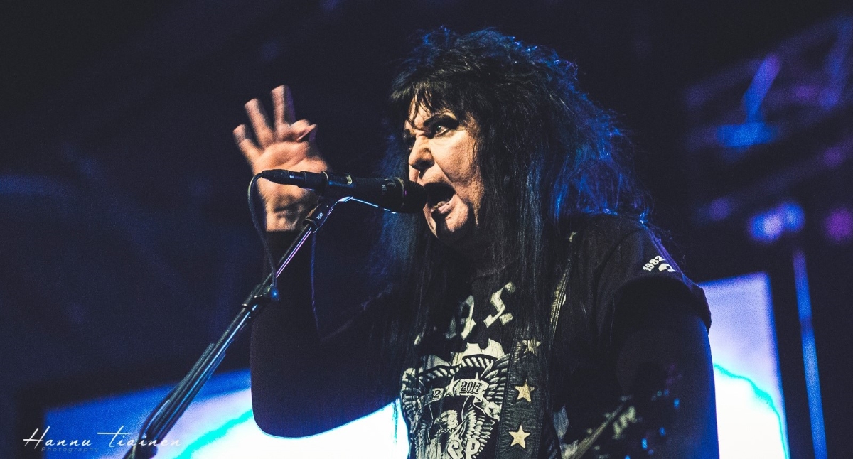 W.A.S.P é por isso que eu faço isso, explica Blackie Lawless sobre usar faixas pré-gravadas