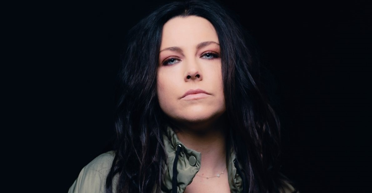 Evanescence vote. Votar é um privilégio que não podemos tomar como garantido. Use sua voz. Use-a para algo bom, diz Amy Lee