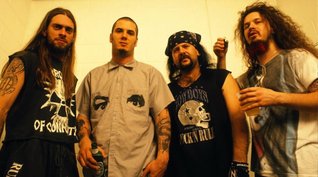 Pantera é a banda de metal mais ouvida durante trabalhos de jardinagem, revela estudo