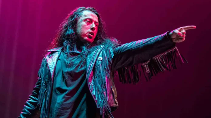 Falling In Reverse Eu estou na vanguarda sozinho mantendo o rock e o metal vivos, diz Ronnie Radke