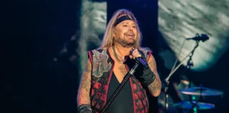 Mötley Crue avião de Vince Neil colide com jato no Aeroporto de Scottsdale, no Arizona