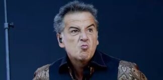 Ira!: Nasi enfrenta a reação dos internautas após gritar "sem anistia" e expulsar fãs bolsonaristas de show