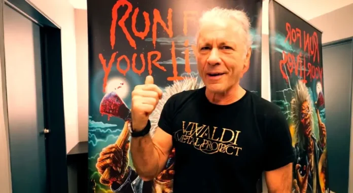 Iron Maiden escolheu Simon Dawson porquê os outros bateristas 