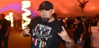 Show dos Raimundos termina em confusão em Fortaleza: "A galera tem o direito de se manifestar e convivo muito bem com o contraditório"