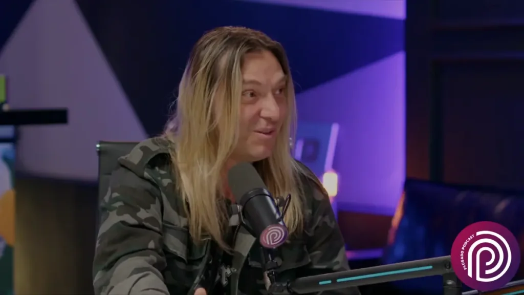 Edu Falaschi: "Eu não vou colocar no meu disco um artista para lacrar. Não funciona desse jeito comigo"