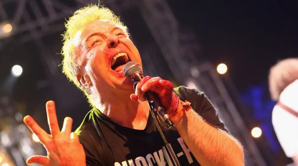 Dead Kennedys: Jello Biafra escreveu mesmo todas as letras? "Se ele fez isso, por que nunca fez nada significativo depois de deixar a banda?"