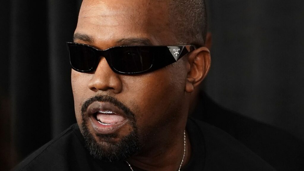 Kanye West pede perdão por comentáros antissemitas: "Deus me perdoe pela dor que eu causei"
